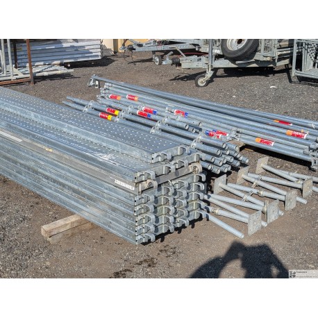Lot échafaudage multidirectionnel ALTRAD 13m x 6m
